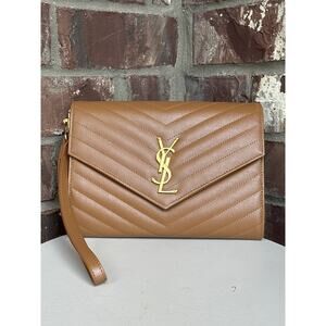 Saint Laurent Classic Envelope Wristlet Clutch Matelasse Chevron Leather 43566